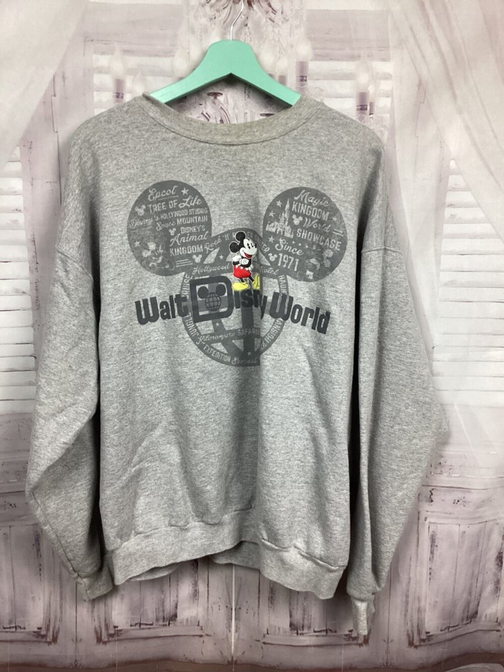 Disneyworld Sweatshirt Gray XL